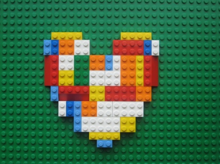 lego_heart_web